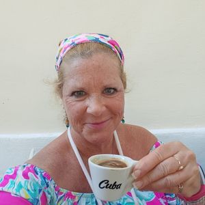 Meet your Posher, Suzie